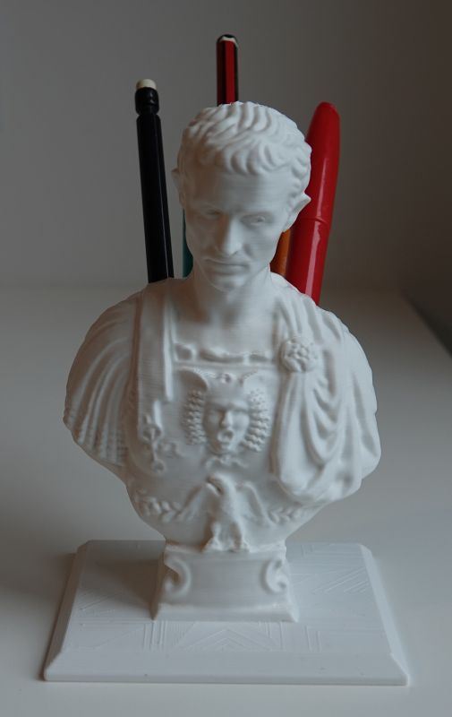 Viewing 3d-printing→containers→julius-caesar-ferruci-pen-holder→caesar-ferruci-pens