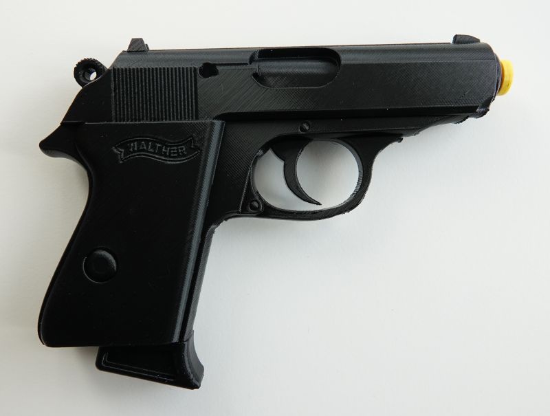Viewing 3d-printing→toys→walther-ppk→walther-ppk-yellow