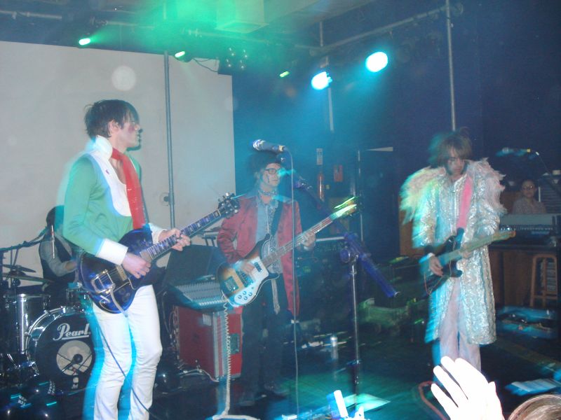 Viewing photos→2007→2007-06-02→14