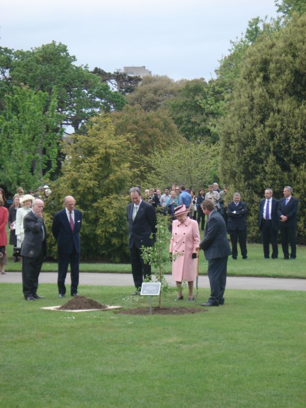 Viewing photos→2009→2009-05-05→23