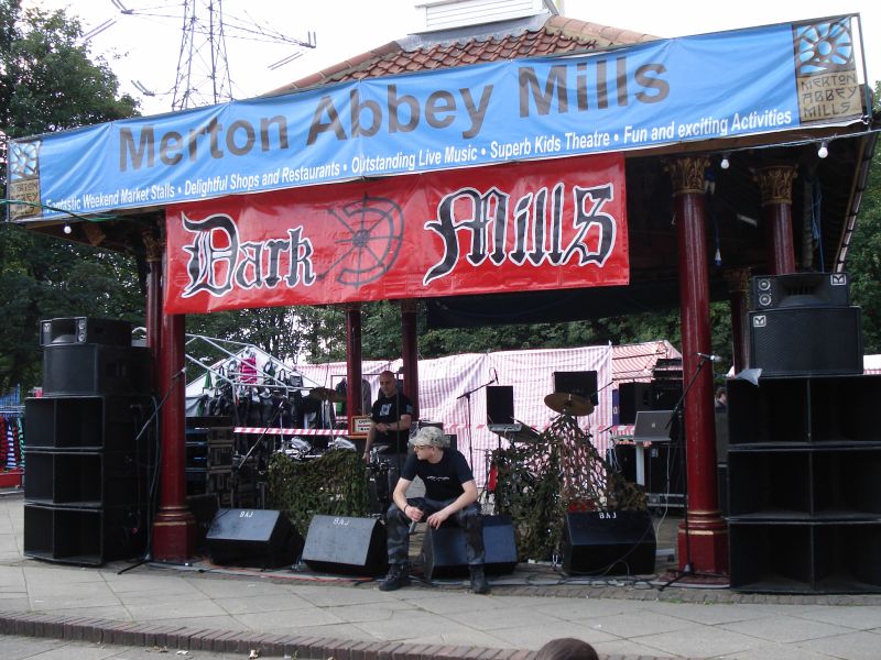 Viewing photos→2009→2009-09-05→01