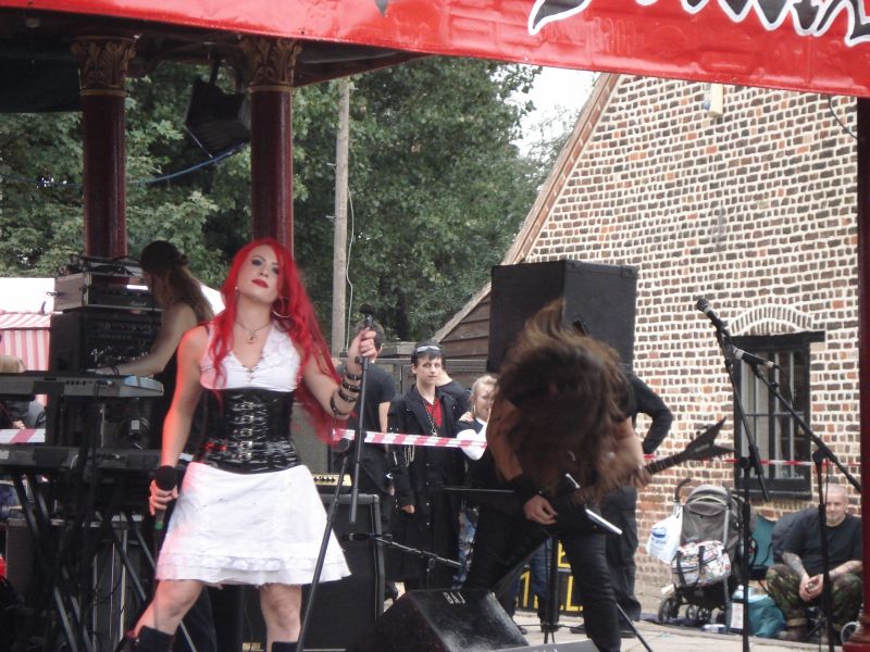 Viewing photos→2009→2009-09-05→22