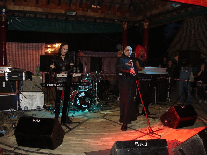 Viewing photos→2009→2009-09-05→28