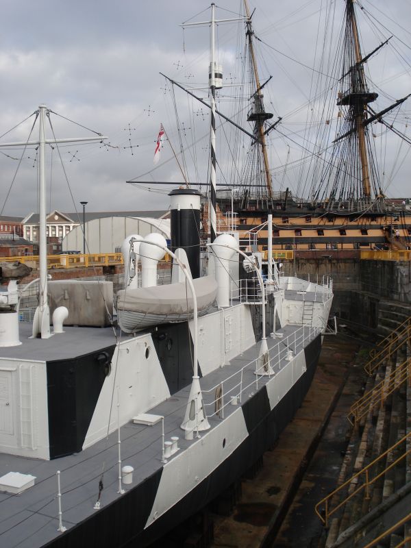 Viewing photos→2009→2009-10-28→14