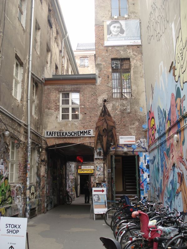 Viewing photos→2010→2010-05-25→076