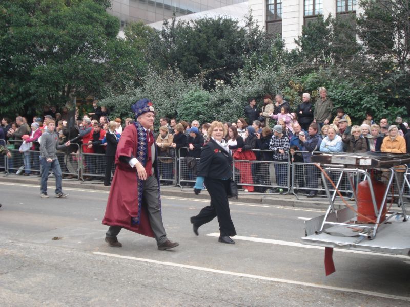 Viewing photos→2010→2010-11-13→077