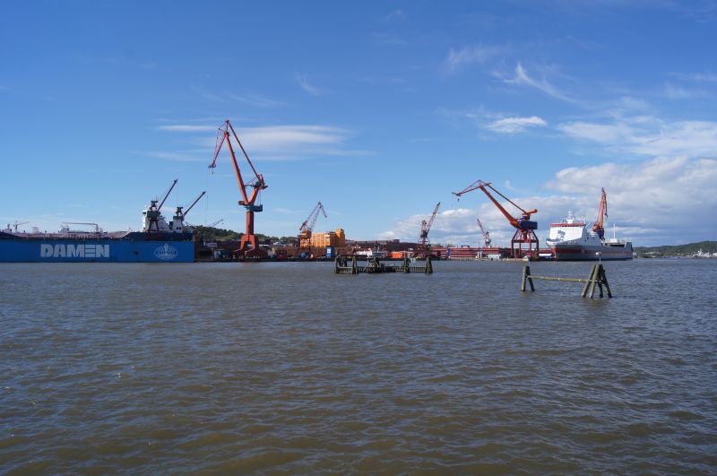 Viewing photos→2012→2012-05-12→23