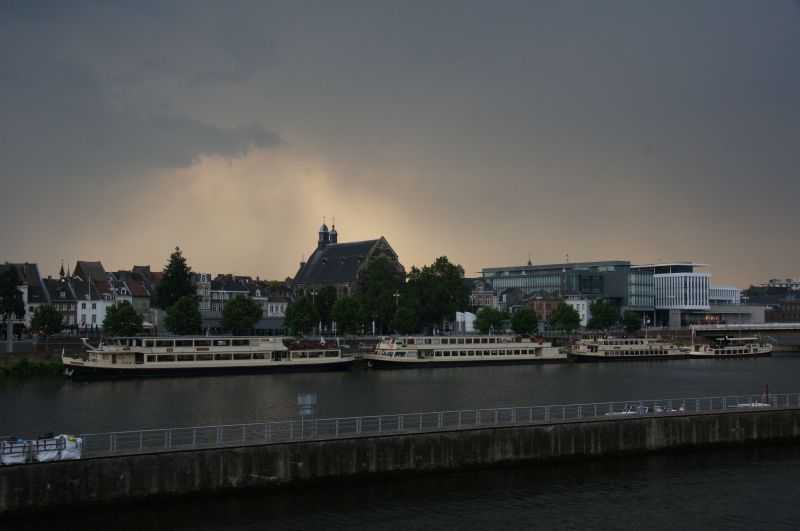 Viewing photos→2013→2013-07-23→14