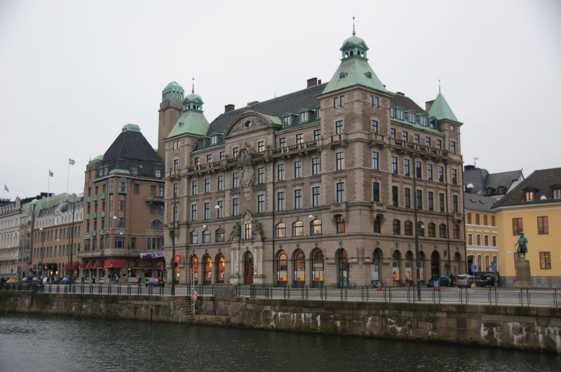 Viewing photos→2014→2014-11-05→23