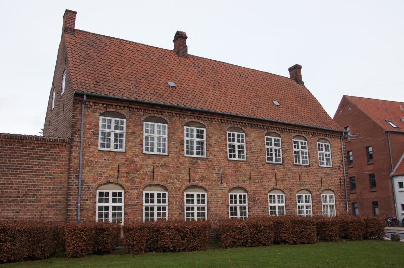 Viewing photos→2016→2016-01-30→16