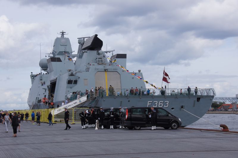 Viewing photos→2016→2016-09-03→01