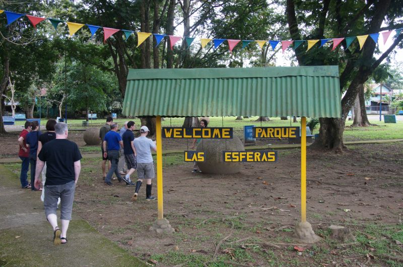 Viewing photos→2016→2016-12-11→001