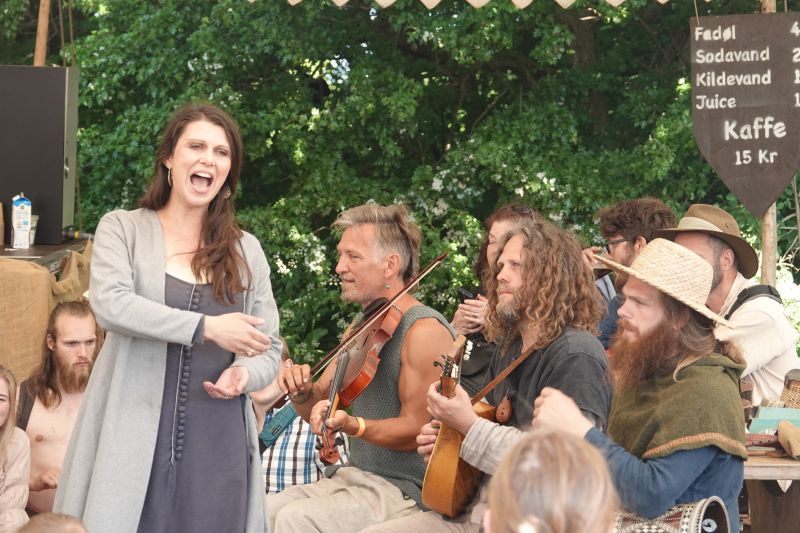 Viewing photos→2018→2018-05-19→37