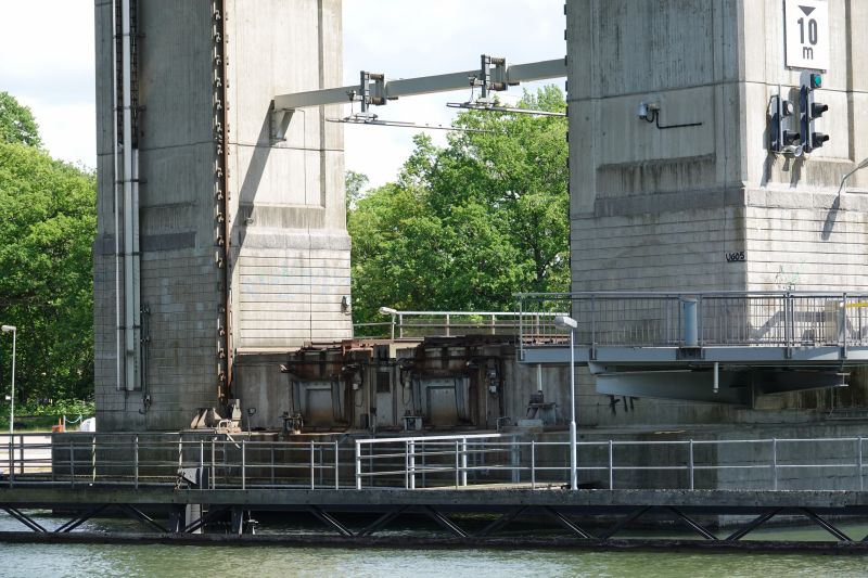 Viewing photos→2018→2018-06-15→08