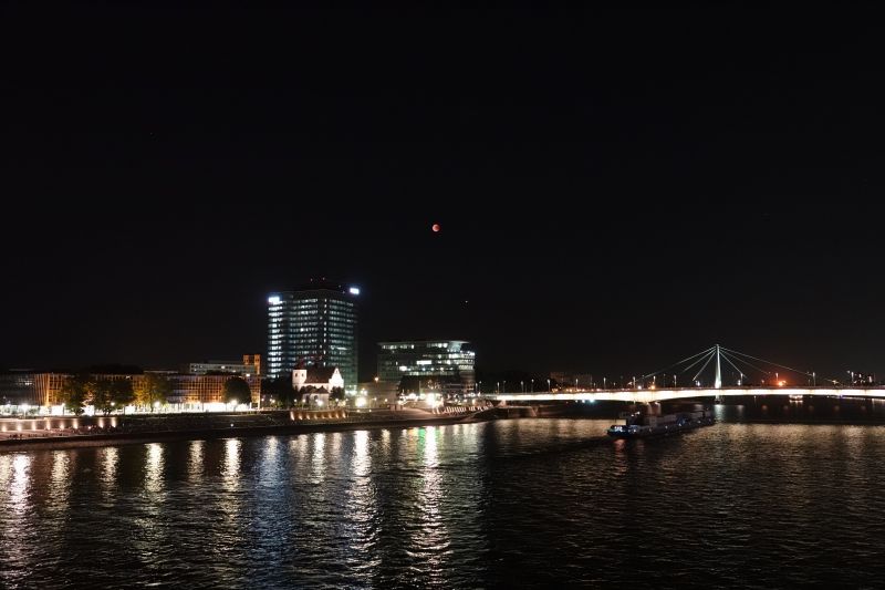 Viewing photos→2018→2018-07-27-2→08