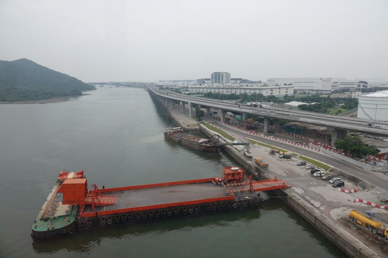 Viewing photos→2018→2018-08-23→05