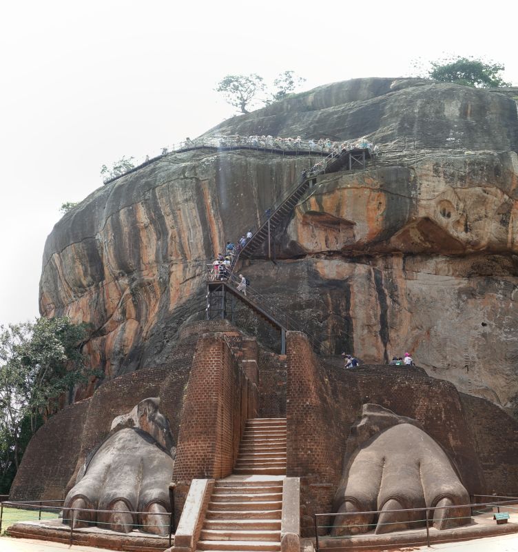 Viewing photos→2019→2019-02-12→67-68