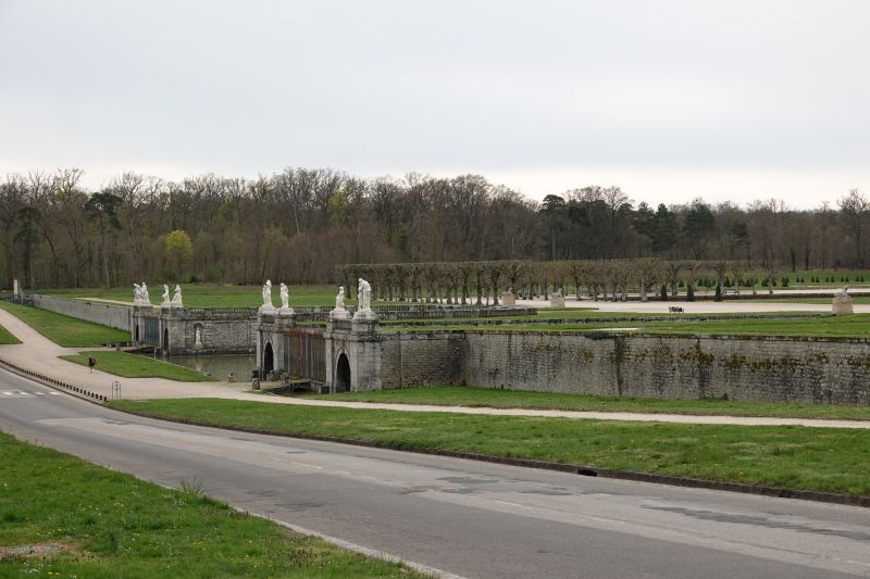 Viewing photos→2019→2019-04-08→12