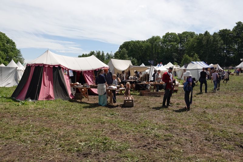 Viewing photos→2019→2019-06-16→04