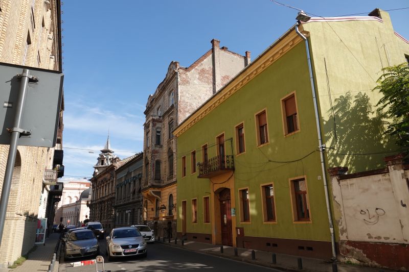 Viewing photos→2019→2019-09-27→15