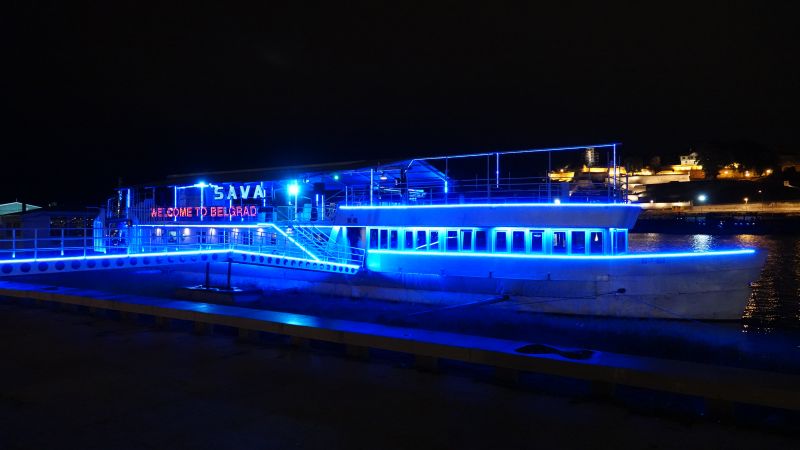 Viewing photos→2019→2019-10-03→032