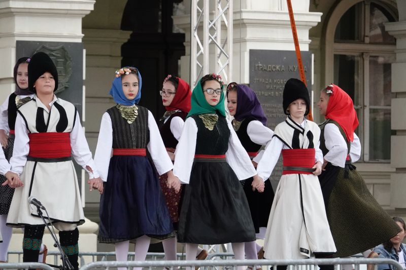 Viewing photos→2019→2019-10-06→14