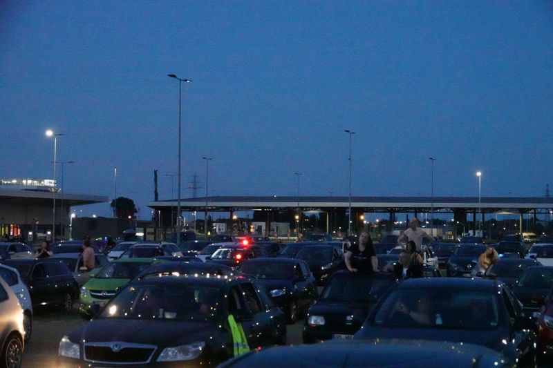 Viewing photos→2020→2020-06-21→36