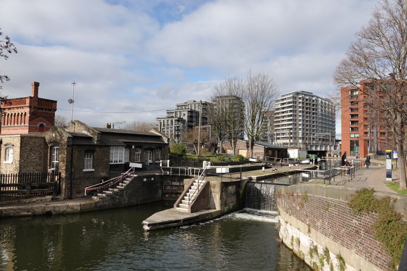 Viewing photos→2022→2022-02-09→03