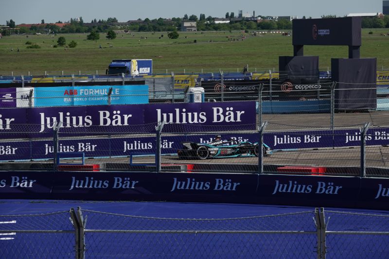 Viewing photos→2022→2022-05-15→13