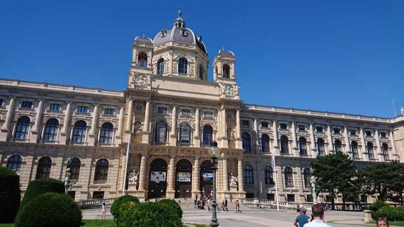 Viewing photos→2023→2023-08-11→01