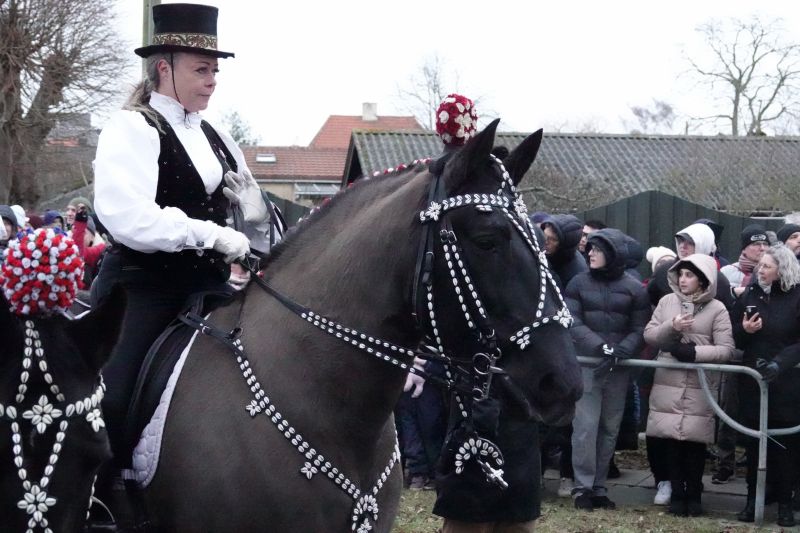 Viewing photos→2024→2024-02-11→28