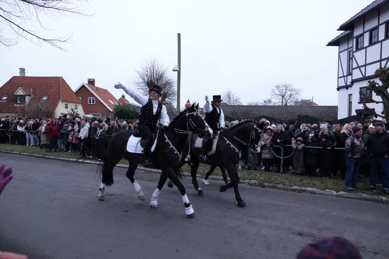 Viewing photos→2024→2024-02-11→33