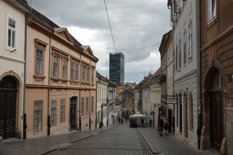 Viewing photos→2024→2024-05-22→09