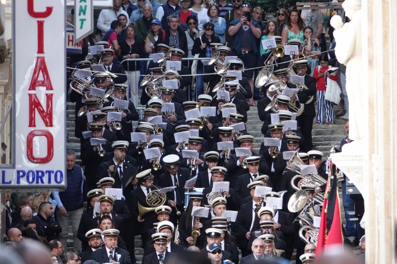 Viewing photos→2025→2025-04-18→018