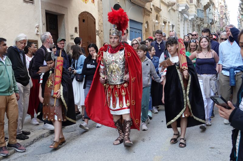 Viewing photos→2025→2025-04-18→022