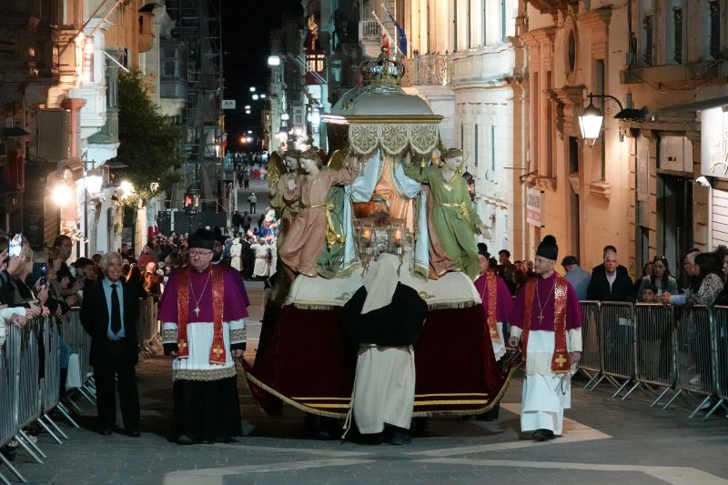 Viewing photos→2025→2025-04-18→055