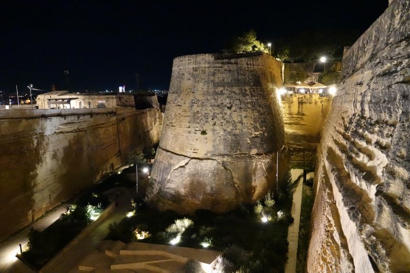 Viewing photos→2025→2025-04-18→060