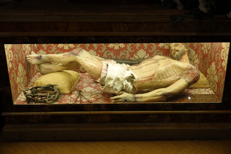 Viewing photos→2025→2025-04-18→096