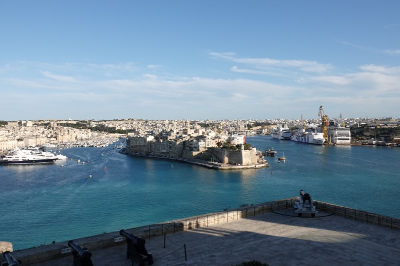 Viewing photos→2025→2025-04-18→099