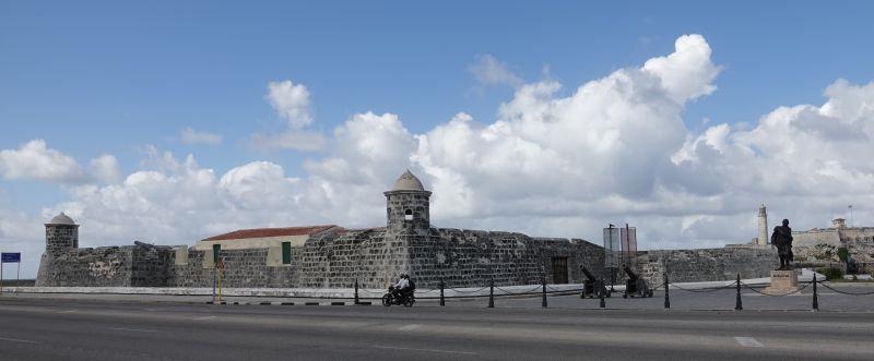 Viewing photos→2025→2025-10-25→001