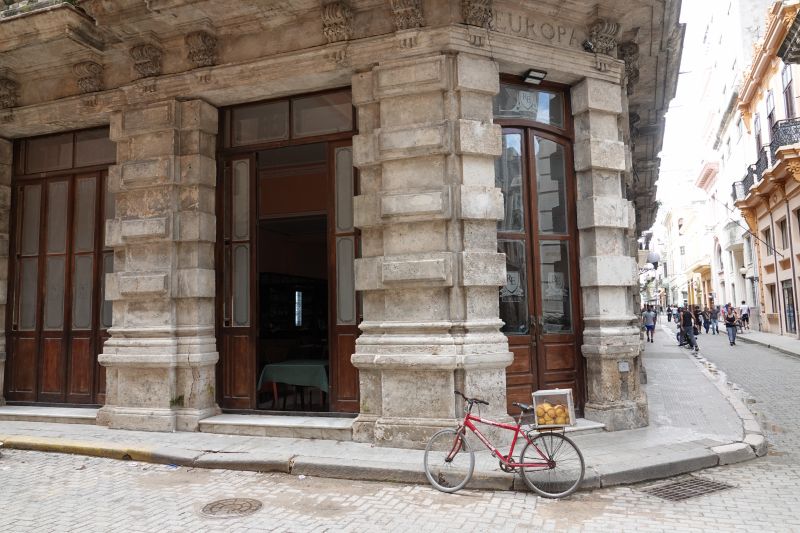 Viewing photos→2025→2025-10-25→024