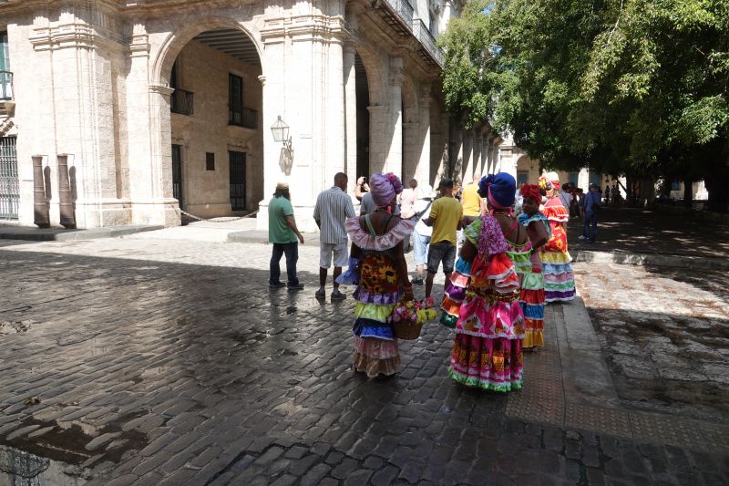 Viewing photos→2025→2025-10-25→032