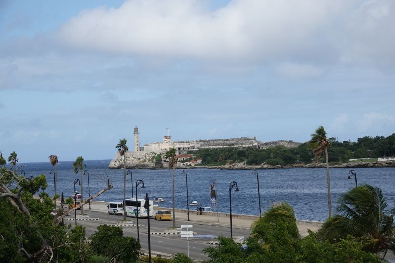 Viewing photos→2025→2025-10-25→042