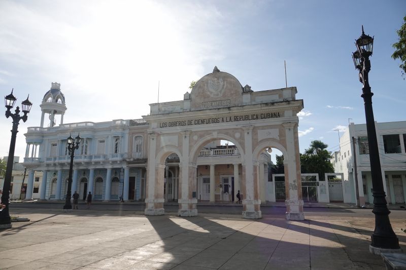 Viewing photos→2025→2025-10-27→004