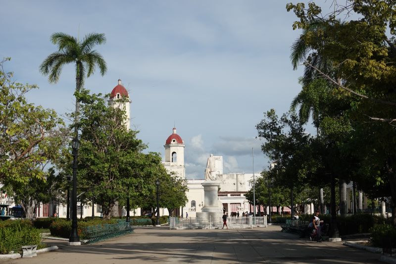 Viewing photos→2025→2025-10-27→005