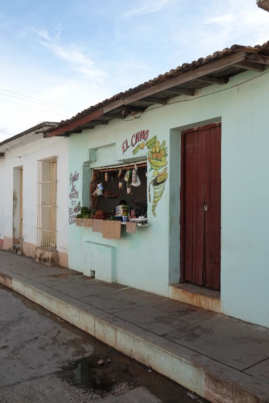 Viewing photos→2025→2025-10-27→040