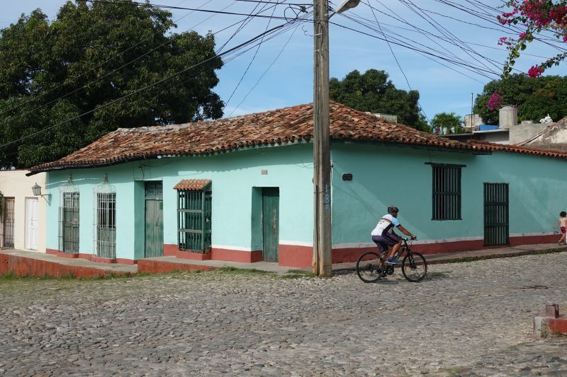 Viewing photos→2025→2025-10-27→077