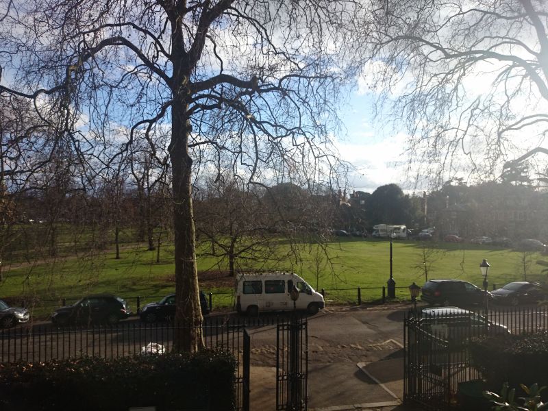 Viewing photos→Misc→2015→002