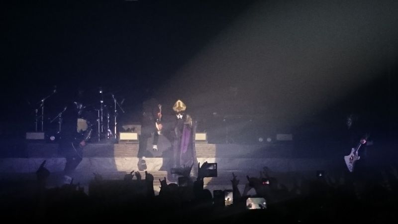 Viewing photos→Misc→2017→016