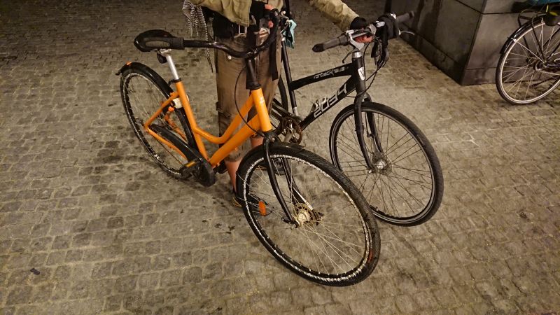 Viewing photos→Misc→2018→098